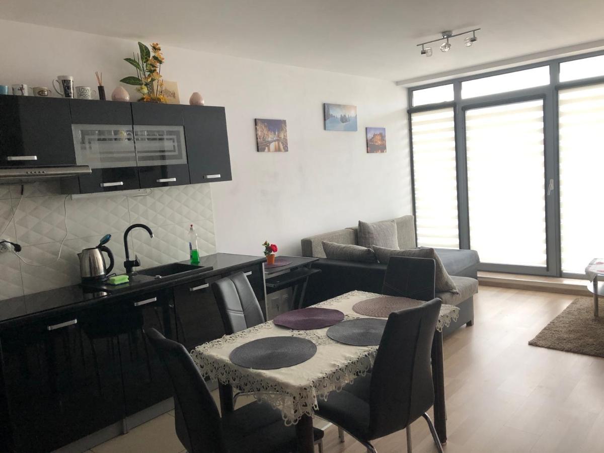 Apartament Nad Baltykiem Kolobrzeg Exterior photo